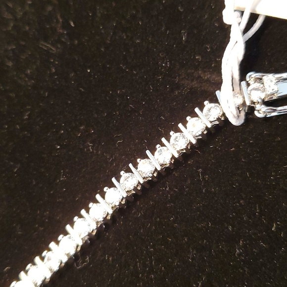 Bracelet cubic zirconia fine silver plated 7 inches - Picture 8 of 12